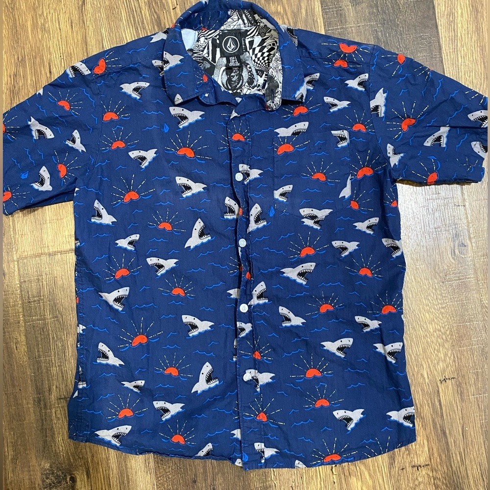 Boys Volcom button down top